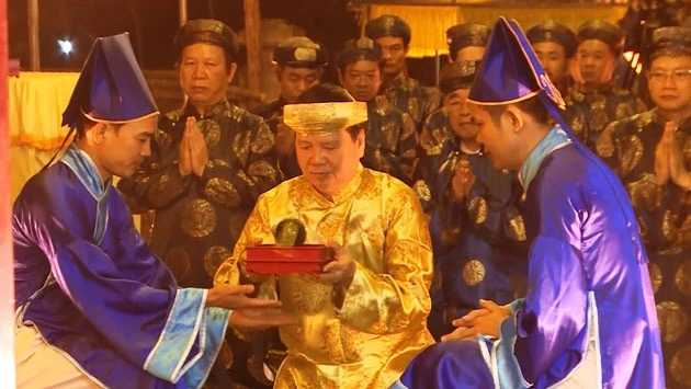 Không gian lễ tế bên trong Đàn Xã Tắc.