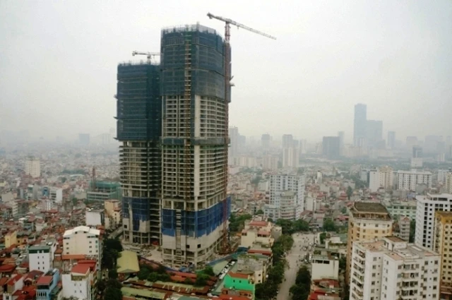 Dự án Discovery Complex 302 Cầu Giấy chưa nghiệm thu PCCC nhưng đã bàn giao căn hộ cho một số người dân vào ăn ở, sửa chữa.