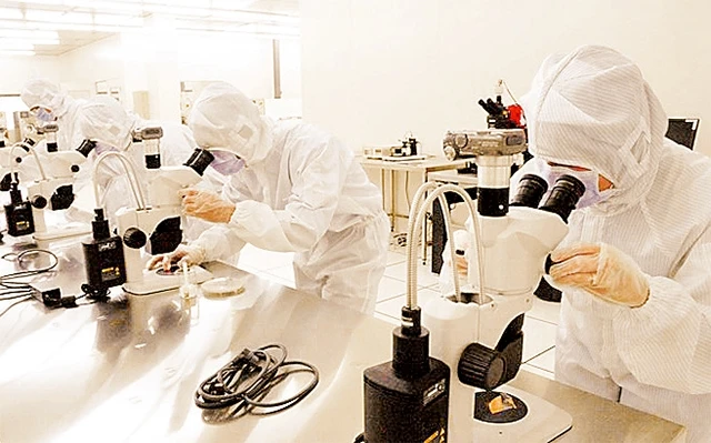 Nghiên cứu chế tạo chíp sinh học tại Khu công nghệ cao TP Hồ Chí Minh.