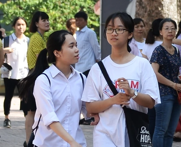 Thí sinh thi vào lớp 10 năm học 2018-2019 (Ảnh minh họa: THỦY NGUYÊN)