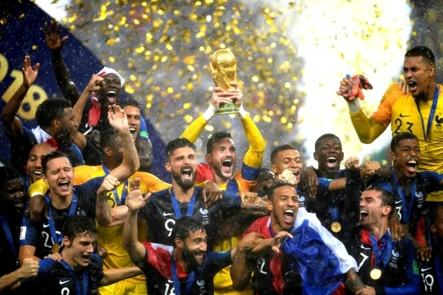 Đội tuyển Pháp đăng quang kỳ World Cup lần thứ 21 một cách đầy xứng đáng.