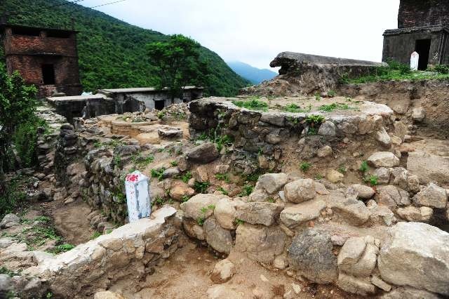 Công bố sơ bộ khai quật Di tích Hải Vân quan.