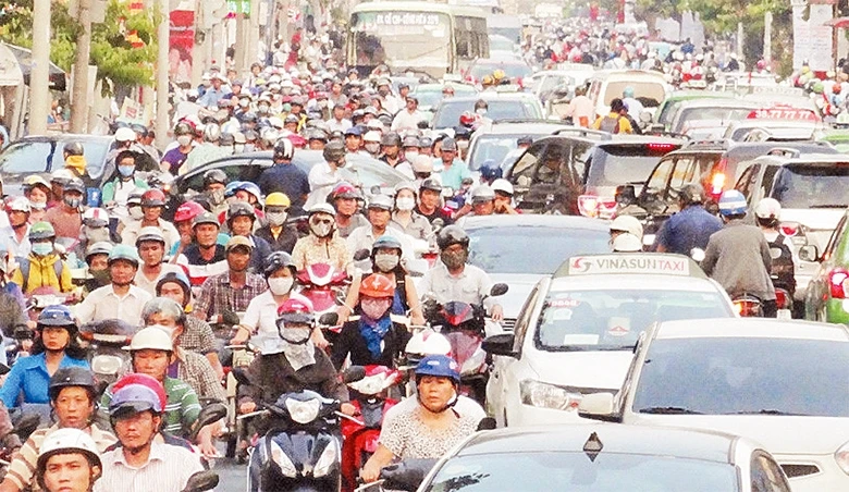 Phương tiện giao thông cùng với năng lượng cố định là hai nguồn chiếm hơn 90% lượng phát thải khí nhà kính ở TP Hồ Chí Minh.