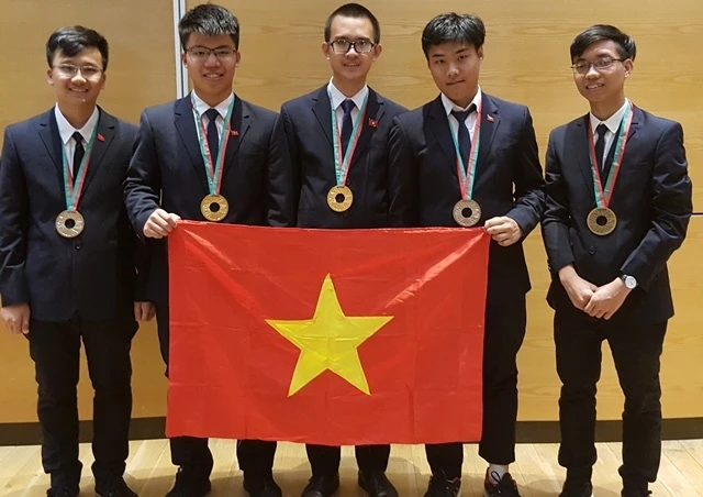 Học sinh Việt Nam tại Olympic Vật lý quốc tế 2018