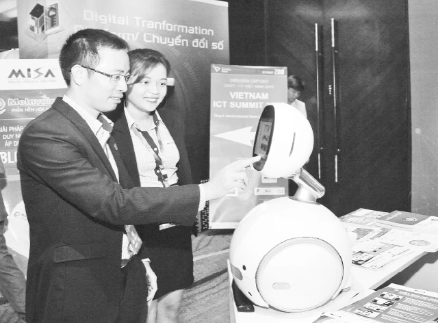 Một sản phẩm rô-bốt được lập trình của Công ty cổ phần Misa. Ảnh: QUANG MINH