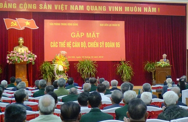 Gặp mặt các thế hệ cán bộ, chiến sĩ Đoàn 95