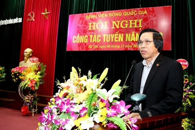 ThS Cao Hưng Thái, Phó Cục trưởng Cục Quản lý khám chữa bệnh, Bộ Y tế phát biểu chỉ đạo tại hội nghị