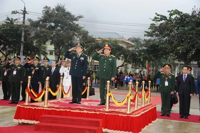 Lễ đón Đoàn đại biểu quân sự cấp cao Trung Quốc tại Cửa khẩu Tà Lùng, huyện Phục Hòa, tỉnh Cao Bằng.