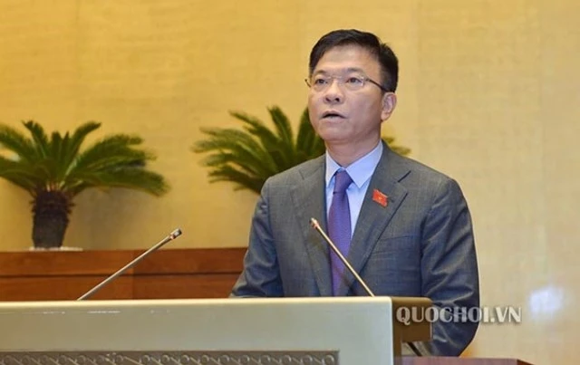 Bộ trưởng Tư pháp Lê Thành Long báo cáo Quốc hội tại Kỳ họp thứ sáu, Quốc hội khóa XIV.