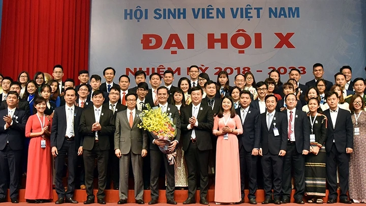 Lễ ra mắt Ban Chấp hành Trung ương Hội Sinh viên Việt Nam khóa X . Ảnh: DUY LINH
