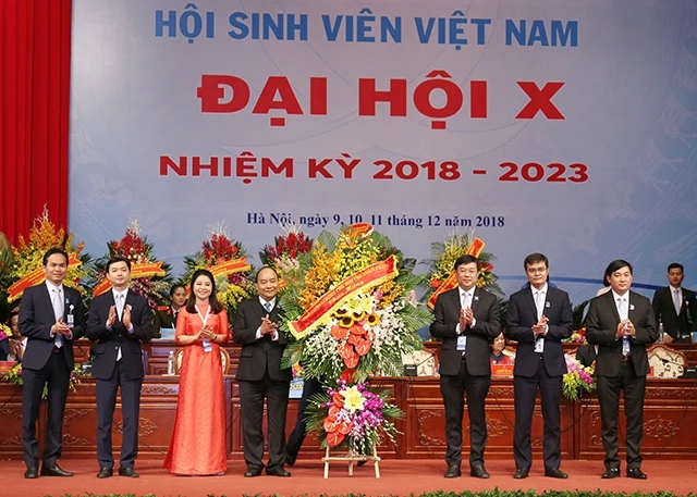 Thủ tướng Nguyễn Xuân Phúc dự Đại hội đại biểu toàn quốc Hội Sinh viên Việt Nam lần thứ X. Ảnh: Hữu Phương 