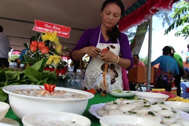 Hội thi bánh dân gian tỉnh Hậu Giang lần 1