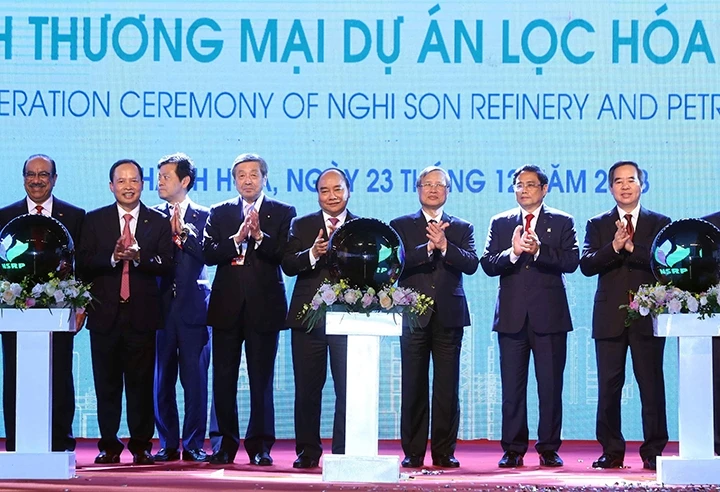 Thủ tướng Nguyễn Xuân Phúc và các đại biểu tại buổi lễ. Ảnh: THỐNG NHẤT (TTXVN)