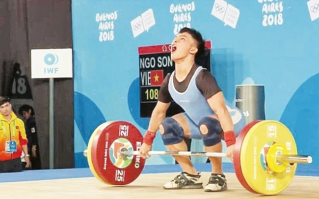 Ngô Sơn Đỉnh gây bất ngờ tại Olympic trẻ 2018. Ảnh trong bài | Việt Đặng