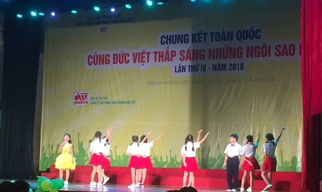 Cuộc thi nghệ thuật Thắp sáng những Ngôi sao buổi sớm