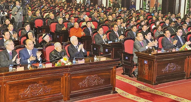 Các đồng chí lãnh đạo Đảng, Nhà nước và các đại biểu dự Lễ kỷ niệm. Ảnh: ĐĂNG KHOA