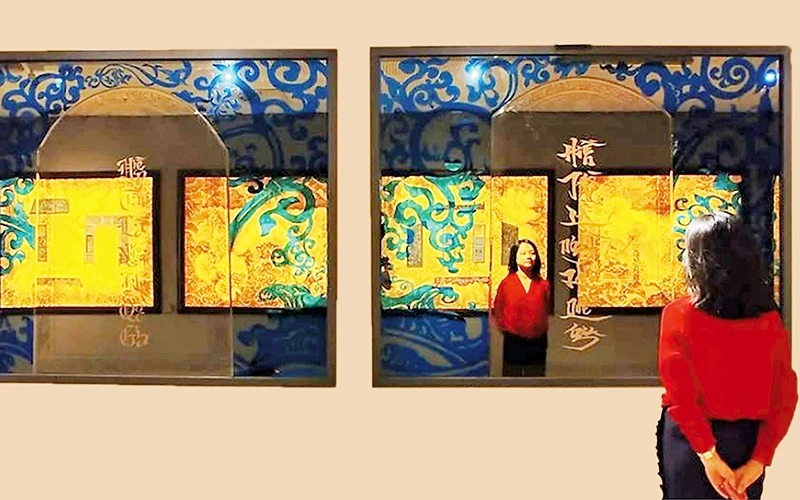 Tác phẩm của Trần Hậu Yên Thế được trưng bày tại đường hầm nhà Quốc hội. Ảnh của Tạp chí Mỹ thuật 