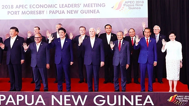 Lãnh đạo các nền kinh tế thành viên APEC chụp ảnh chung tại Hội nghị Cấp cao APEC ở Papua New Guinea năm 2018. Ảnh: TTXVN