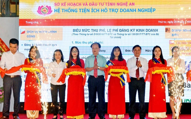 Lễ khai trương Cổng thông tin điện tử hỗ trợ doanh nghiệp tại Nghệ An