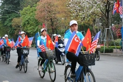 Diễu hành tuyên truyền người Hà Nội thanh lịch, văn minh trước thềm Hội nghị cấp cao Hoa Kỳ - Triều Tiên.