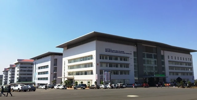 Bệnh viện đa khoa vùng Tây Nguyên được xây dựng với cơ sở vật chất, trang bị hiện đại.
