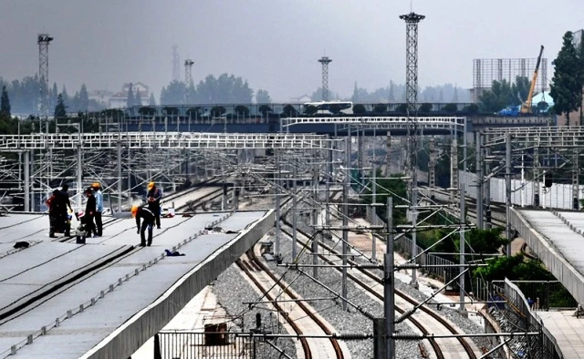 Ảnh minh họa: Xây dựng đường sắt cao tốc Xicheng ở Trung Quốc. (Ảnh: gov.cn)