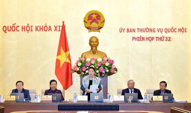 Chủ tịch Quốc hội Nguyễn Thị Kim Ngân phát biểu khai mạc Phiên họp thứ 32 của Ủy ban Thường vụ Quốc hội. Ảnh: TRỌNG QUỲNH