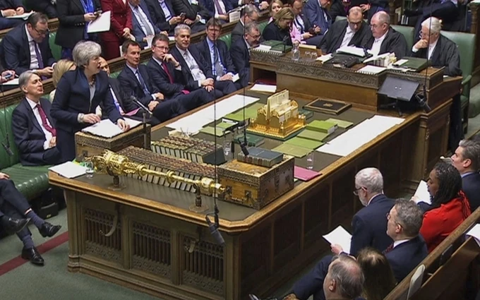 Thủ tướng Anh May phát biểu ý kiến tại Hạ viện Anh, ngày 3-4. (Ảnh: AP)