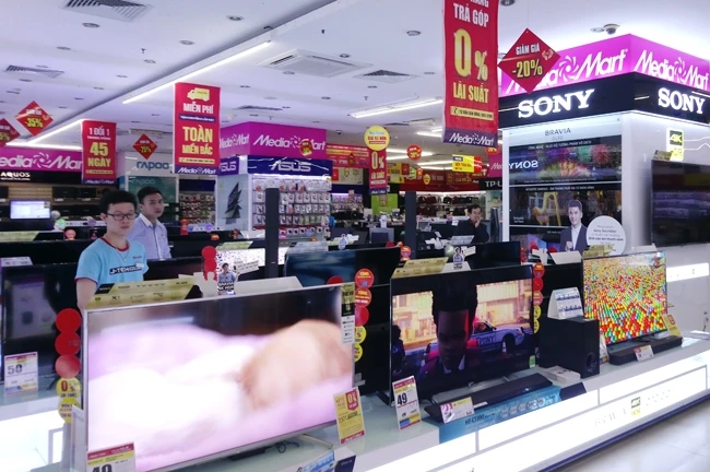 Sản phẩm mang nhãn hiệu Việt chiếm tỷ lệ nhỏ trong các siêu thị điện máy.
