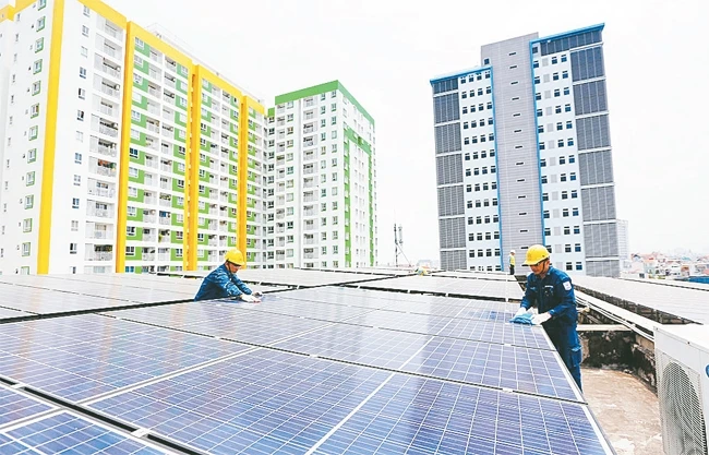 Ngành điện thành phố khuyến khích các công sở, người dân sinh sống ở các khu chung cư lắp đặt, sử dụng điện mặt trời.