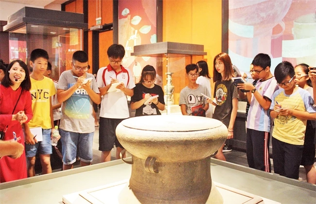 Bảo tàng Hà Nội là một trong những điểm đến hấp dẫn du khách. Ảnh: NGỌC HÀ