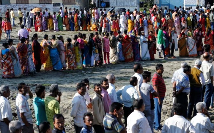 Một điểm bầu cử Hạ viện ở bang Tây Bengal, Ấn Độ. Ảnh Reuters