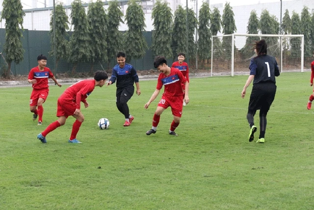 Các cầu thủ U19 nữ Việt Nam còn quỹ thời gian hai tuần chuẩn bị trước vòng loại châu lục.