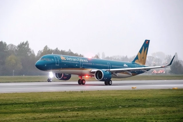 Cổ phiếu Vietnam Airlines ngừng giao dịch trên UPCoM để chuyển sàn