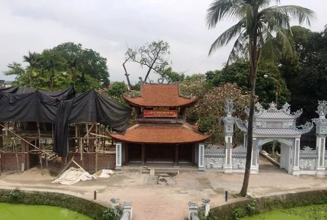 Cổng chùa Bối Khê bị sư trụ trì tự ý đập đi xây mới.