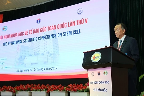 TS Bạch Quốc Khánh phát biểu tại hội nghị.