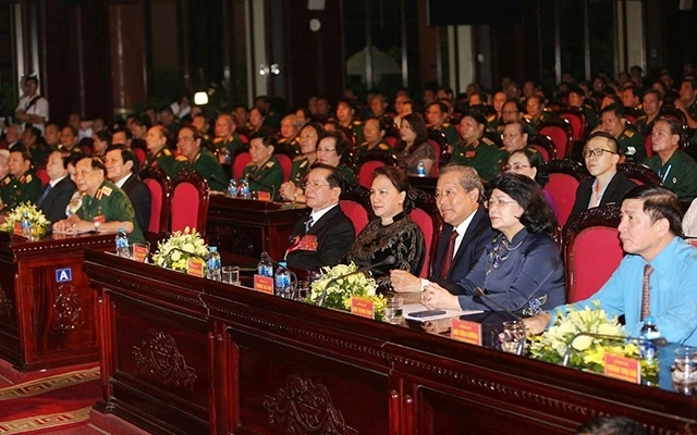 Chủ tịch Quốc hội Nguyễn Thị Kim Ngân và các đại biểu dự chương trình. Ảnh: DƯƠNG GIANG (TTXVN)
