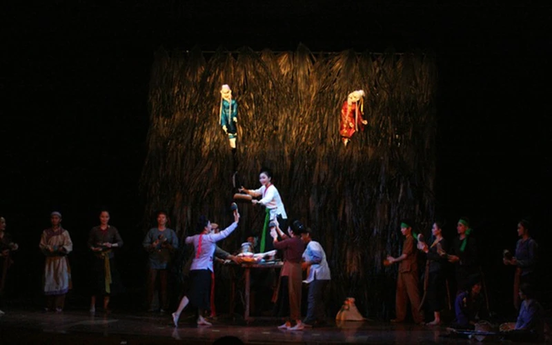 Cảnh trong vở rối "Hồn Trương Ba, da hàng thịt" của Nhà hát múa rối Thăng Long tại Liên hoan sân khấu thử nghiệm quốc tế 2016 (tổ chức tại Hà Nội).