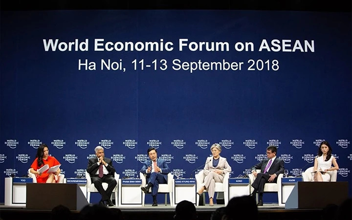 Phiên thảo luận về triển vọng địa chính trị châu Á tại Diễn đàn Kinh tế thế giới về ASEAN 2018. Ảnh WEF