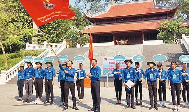 Lễ ra quân chiến dịch Thanh niên tình nguyện hè 2019 của Thành đoàn Hà Nội. Ảnh: AN NHIÊN
