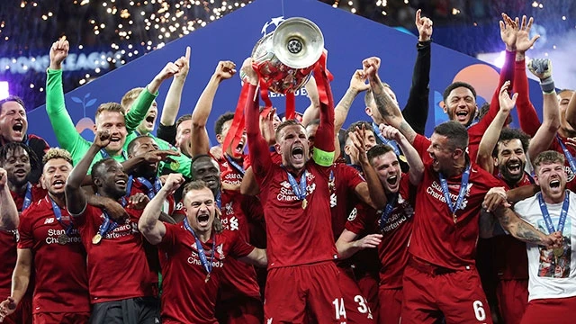 Liverpool nâng cao chức vô địch châu Âu thứ sáu trong lịch sử CLB.