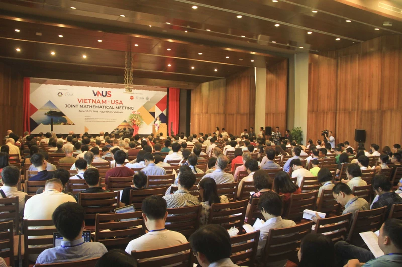 Gần 300 nhà toán học trên thế giới tham gia hội nghị Toán học Việt - Mỹ năm 2019.