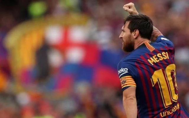 Messi kiếm được 127 triệu USD trong vòng một năm qua, nhiều hơn kình địch Ronaldo gần 20 triệu USD. (Ảnh: Reuters)