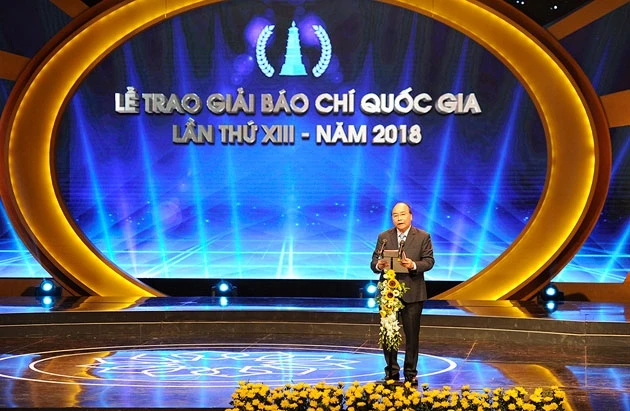 Thủ tướng Nguyễn Xuân Phúc phát biểu tại lễ Giải Báo chí Quốc gia 2018.