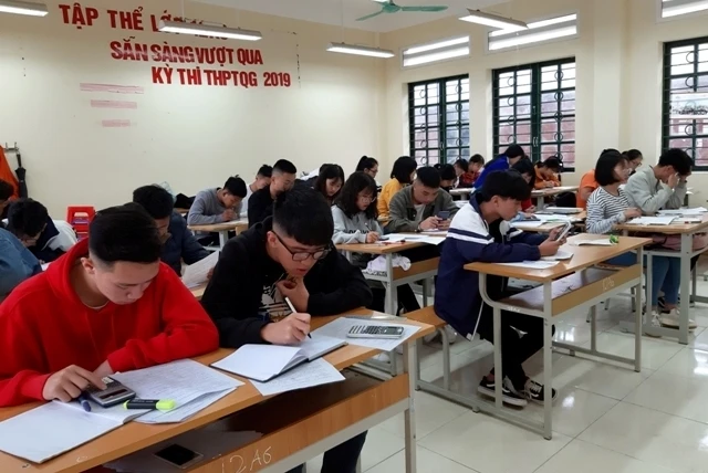 Học sinh Sa Pa chuẩn bị cho kỳ thi tốt nghiệp THPT 2019.