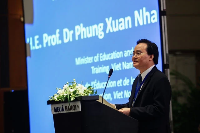 Bộ trưởng Giáo dục và Đào tạo Phùng Xuân Nhạ phát biểu khai mạc Diễn đàn.