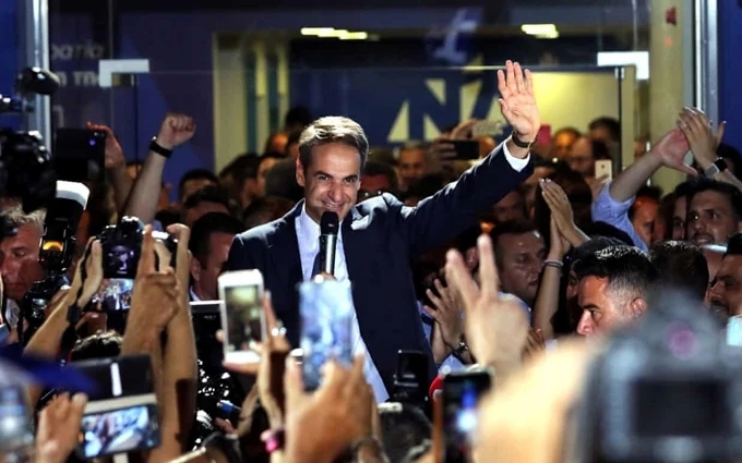 Ông Mitsotakis phát biểu bên ngoài trụ sở của đảng Dân chủ mới tại Athens sau cuộc tổng tuyển cử ngày 7-7. (Ảnh: Reuters)