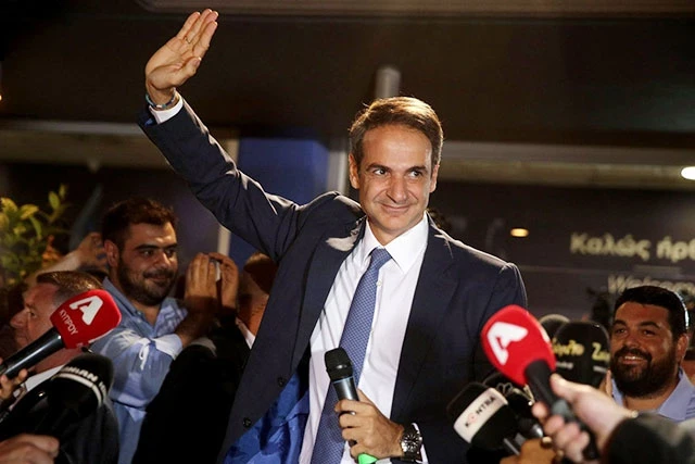 Thủ tướng đắc cử Hy Lạp K.Mít-xô-ta-kít phát biểu ý kiến sau khi kết quả bầu cử Quốc hội được công bố. Ảnh AP