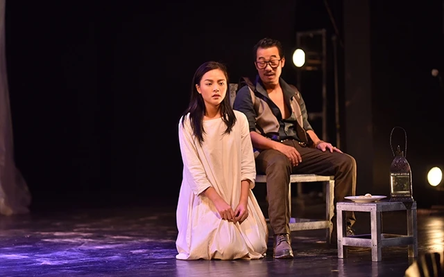 Thu Quỳnh tham gia vở diễn Cậu Vanya (Nhà hát Tuổi trẻ).
