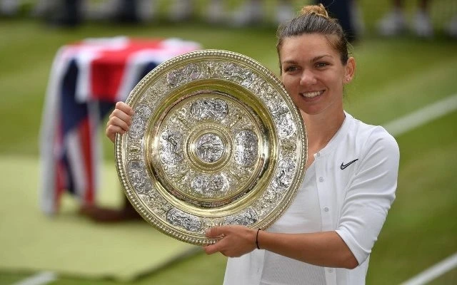 Đánh bại Serena Williams, Simona Halep có danh hiệu Wimbledon đầu tiên trong sự nghiệp.